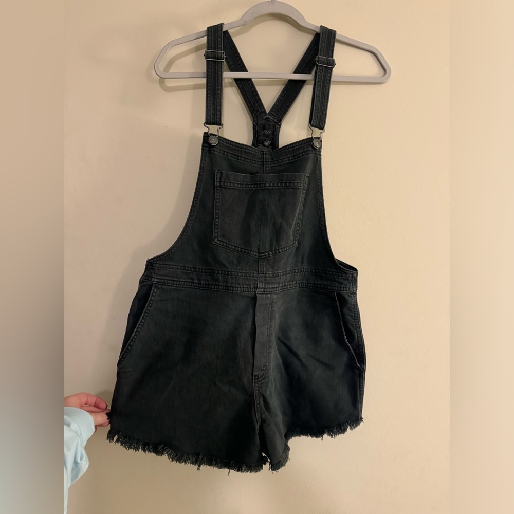Aerie short overalls